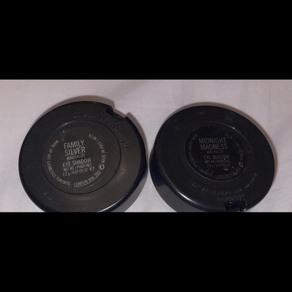 Mac Eyeshadow - Picture 2 of 2